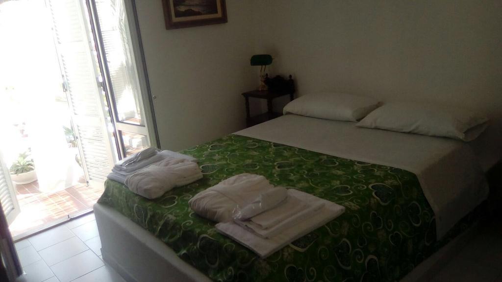 Cala Cavone Guest House 蓬扎 外观 照片